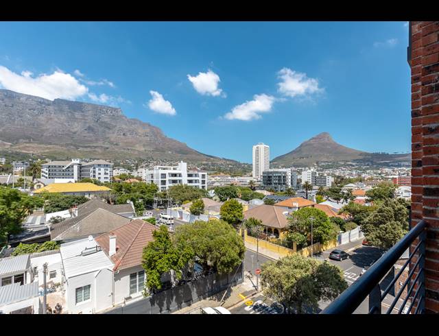 2 BEDROOM APARTMENT SOLD IN GARDENS